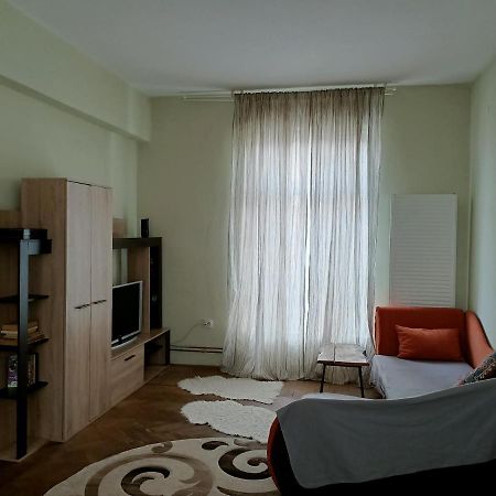 Lovely Apartament In Bucharest, Baba Novac Area Ngoại thất bức ảnh